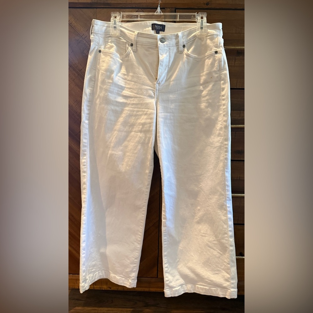 NYDJ Women's cropped high rise, wide leg, White Jeans.